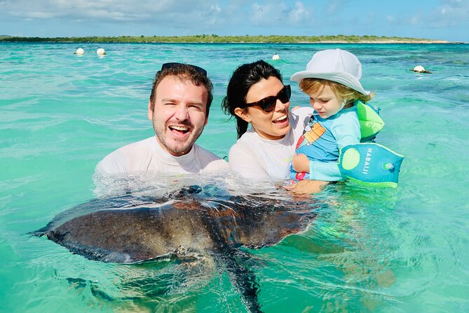 6-Hours Tour East Coast of Antigua: Stingray City, Lunch & Beach - Lunch brings the day back to local Antigua