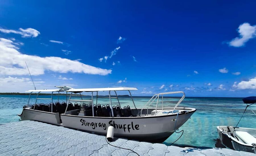 Antigua: Stingray City Experience with Round-Trip Transfer - Photos, showers, and the return ride