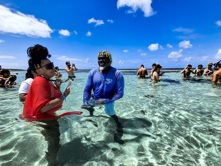 Antigua: Stingray City Experience with Round-Trip Transfer - The short boat ride from Seatons