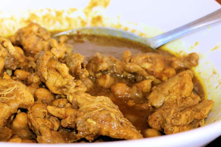 Coordinating Curry Cooking Class - Cooking curry in Nicole’s Caribbean home