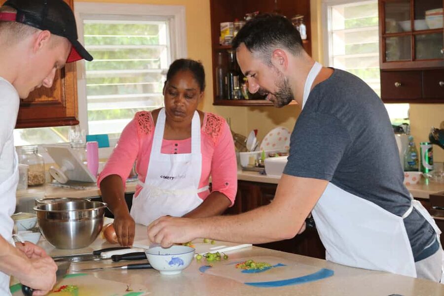 Coordinating Curry Cooking Class - What you make: curry, roti, sides, and dessert