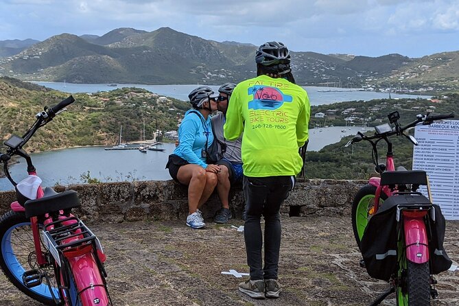 Historic City, Fort and Beach E-Bike Tour - What the guides add to the experience