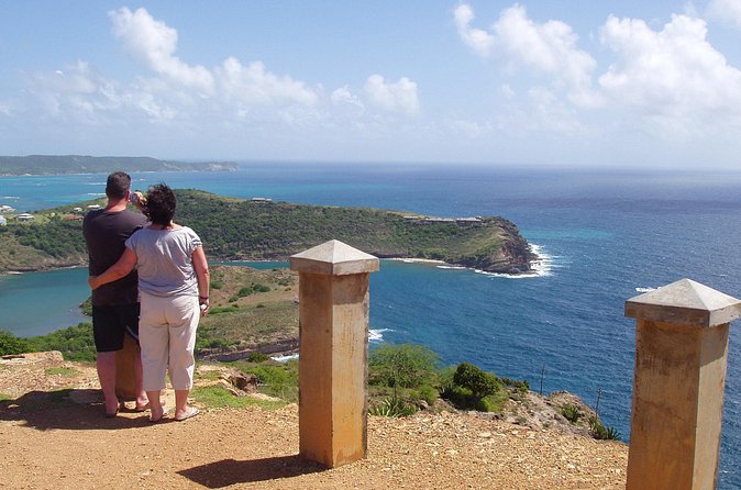 Island Safari Discovery - A plantation stop with difficult history
