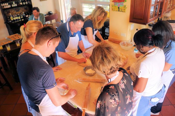 Nicole's Table - Coordinating Curry - Why this Antigua cooking class feels different