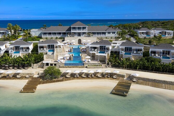 Private Antigua Airport Roundtrip Transfer to Hammock Cove - A calmer arrival at V.C. Bird International Airport