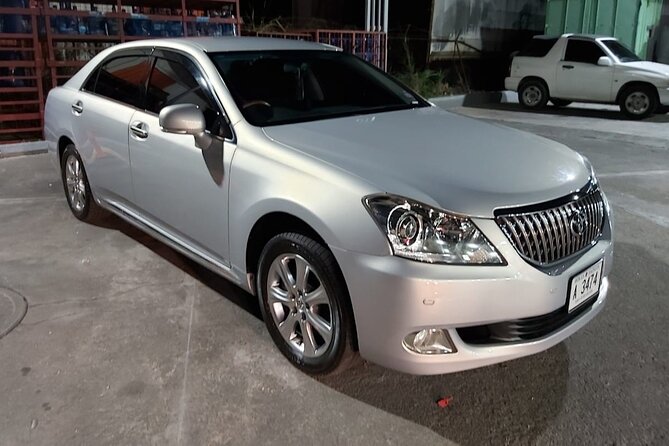 Private Round Trip Transfer From Antigua Airport to St. James's Club & Villas - Leaving V.C. Bird International Airport without the taxi line