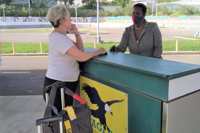Round-Trip Transfer between Antigua Airport and Antigua Hotels - A direct 35 to 50 minute ride to your hotel
