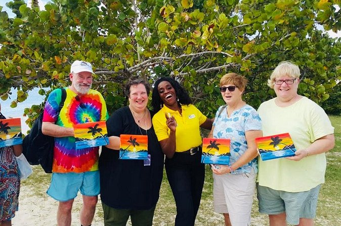 Sip & Paint Antigua - Group size, language, and pace