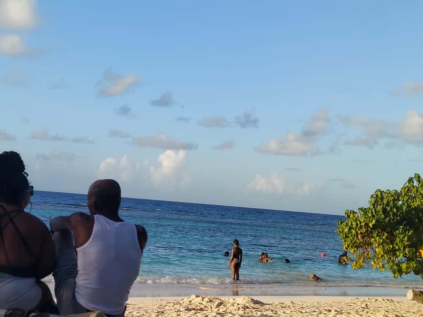 St. John's: Discover The Real Antigua Island Tour Experience - Dow’s Hill brings the island’s past indoors
