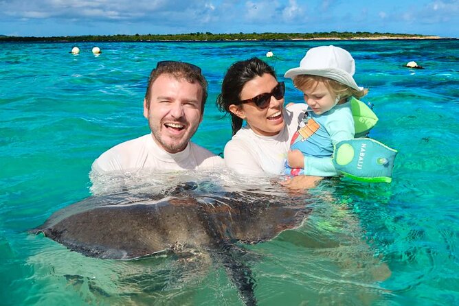 Stingray City experience, Devils Bridge and Long Bay Beach - Devil’s Bridge: Fifteen Minutes on the Atlantic Edge