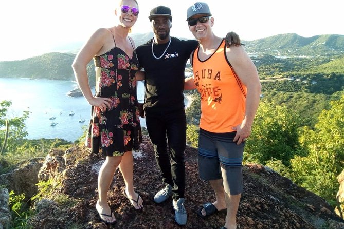 Taxi to Shirley heights lookout Sunday social package - Local bands, international songs, and a social crowd