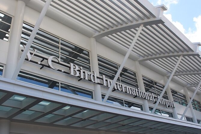 VIP Meet and Greet Fast Track on Arrival at Antigua Airport - without Transfers - Baggage Claim and the Customs Exit